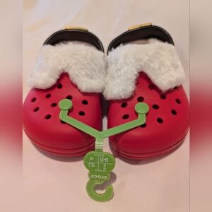 CROCS Kids C8 Red Classic Lined Santa Clogs